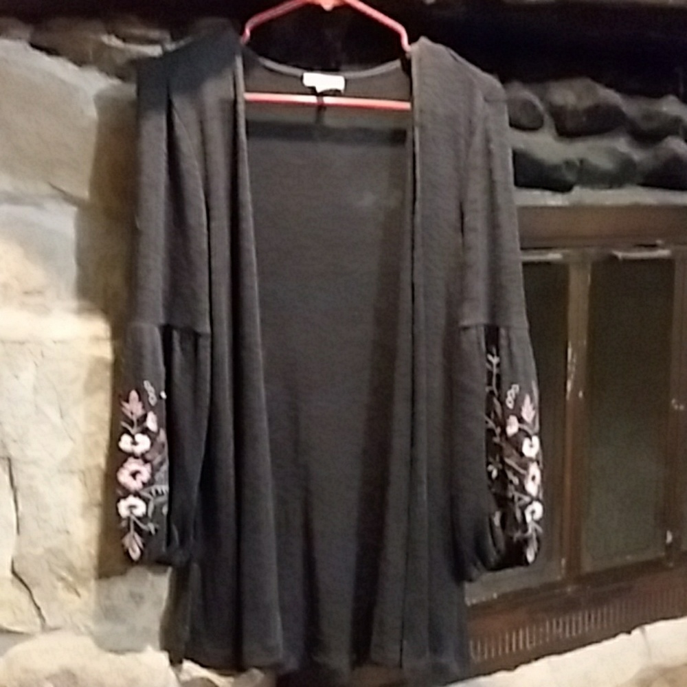 Maurices gray cardigan S. (M fit)